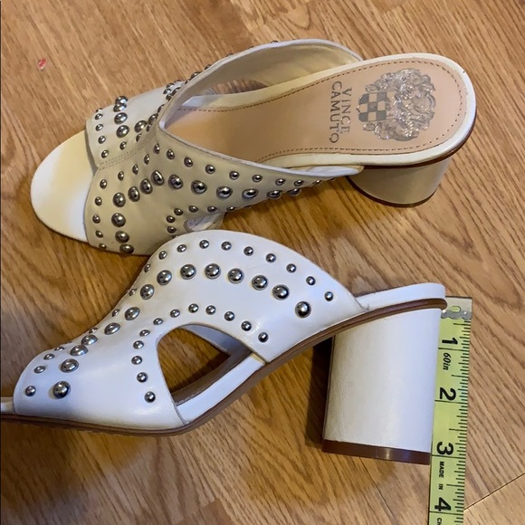 Vince Camuto with silver round studs. - Picture 4 of 8